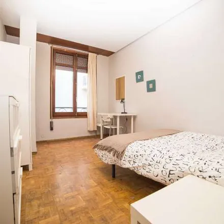 Rent this 6 bed apartment on Teatre Principal de València in Carrer de les Barques, 15