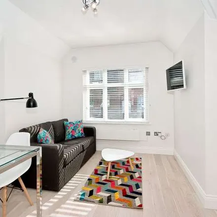 Image 2 - Hazlitt's, 6 Frith Street, London, W1D 5LD, United Kingdom - Apartment for rent