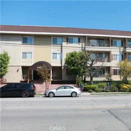 Rent this 1 bed condo on Alley 81214 in Los Angeles, CA 91602
