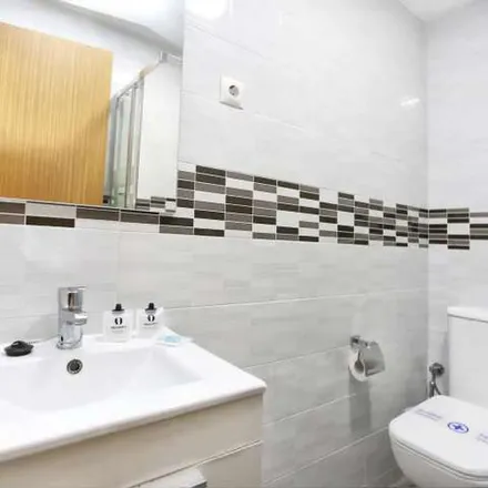 Rent this 1 bed apartment on Centro de Salud de Huelin in Calle Pintor de la Fuente Grima, 29002 Málaga