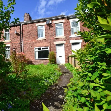 Rent this 3 bed townhouse on Wall Street in Newcastle upon Tyne, NE3 3XD
