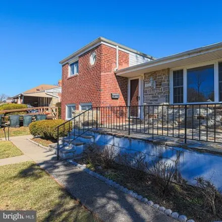 Image 5 - 5901 Simmonds Ave, Baltimore, Maryland, 21215 - House for sale