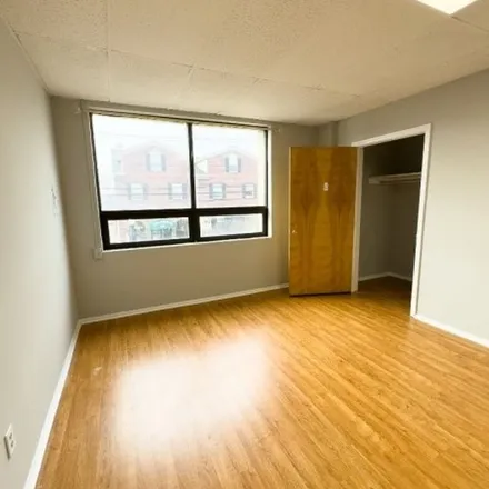 Image 9 - 100 Steps, Centennial Avenue, Staten Island Junction, Cranford, NJ 07016, USA - Apartment for rent