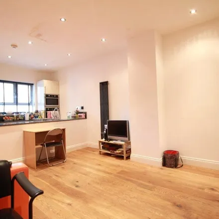 Rent this 4 bed apartment on Lullington Road in London, RM9 6EJ