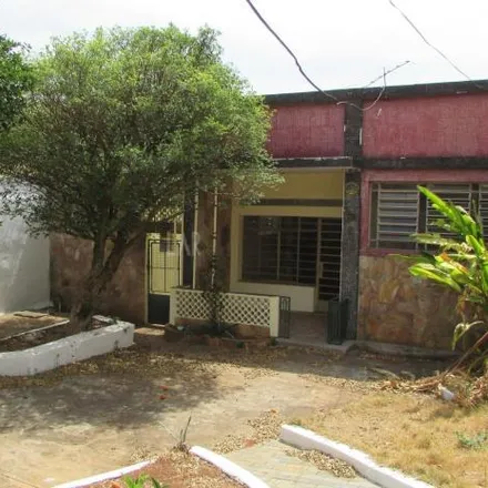 Buy this 2 bed house on AP Lubrificantes in Rua Oswaldo Cruz 240, Nova Suíça