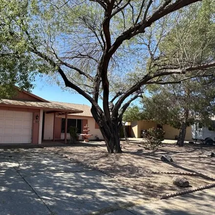 Rent this 3 bed house on 3607 West Gelding Drive in Phoenix, AZ 85053
