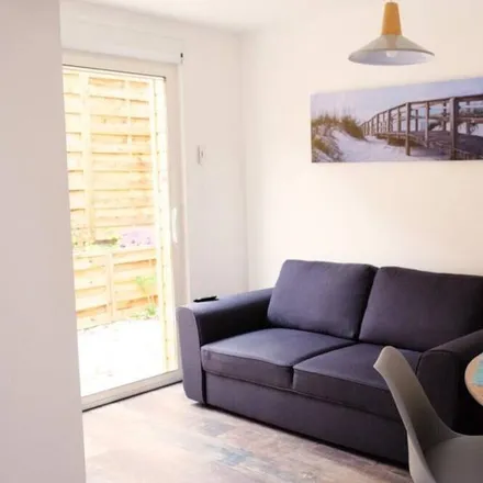 Rent this 2 bed apartment on 59300 Valenciennes