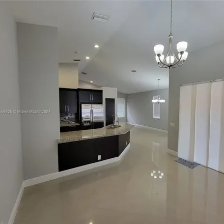 Image 3 - 928 Falling Water Road, Weston, FL 33326, USA - House for rent