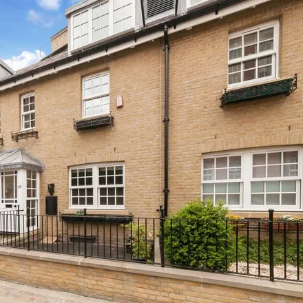 Rent this 3 bed townhouse on Streatley Place in London, NW3 1HZ