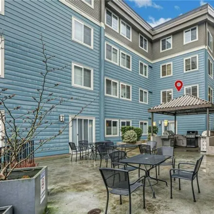 Buy this 1 bed condo on 300 10th Avenue in Seattle, WA 98122