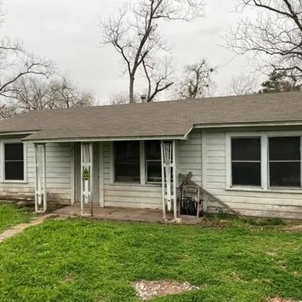 Buy this 2 bed house on 115 West Mulberry Avenue in Wharton, TX 77488