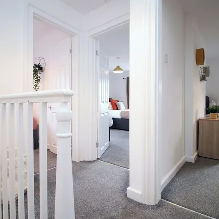 Image 4 - Newport, NP20 1EQ, United Kingdom - Apartment for rent