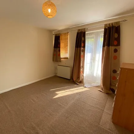 Rent this 2 bed apartment on Ramleaze Drive in Swindon, SN5 5RG