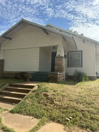 Buy this 3 bed house on 410 East Iowa Avenue in Waurika, Jefferson County