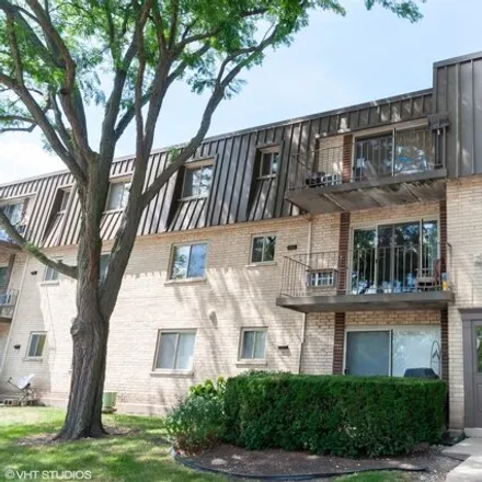 Rent this 2 bed condo on 515 Fairway View Drive in Wheeling, IL 60090