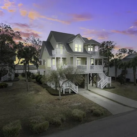 Buy this 3 bed condo on 1679 Folly Creek Way in Sol Legare Island, Charleston County