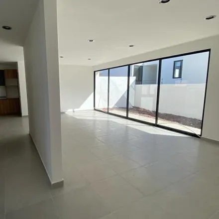 Buy this 3 bed house on unnamed road in Delegaciön Santa Rosa Jáuregui, 76100