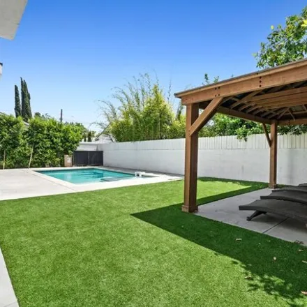 Image 3 - 6170 Whitsett Avenue, Los Angeles, CA 91606, USA - House for rent