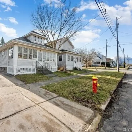 Image 2 - 1313 Downer Avenue, City of Utica, NY 13502, USA - House for sale