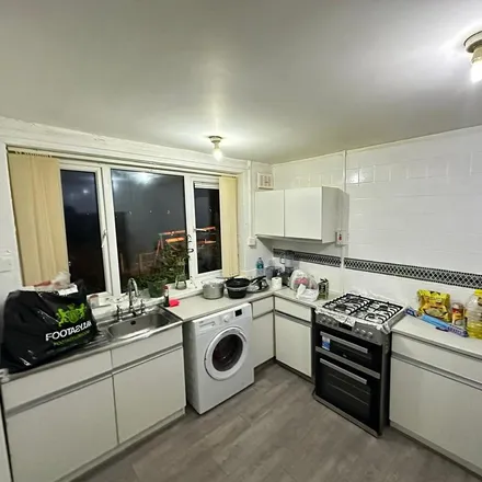 Image 6 - Stourton Road, Birmingham, B32 1QY, United Kingdom - Apartment for rent