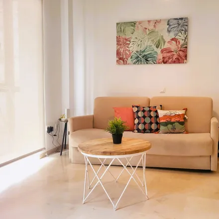 Rent this 2 bed apartment on Calle Gigantes in 2, 29008 Málaga