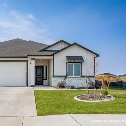 Buy this 4 bed house on Morningside Parkway in Richland, WA