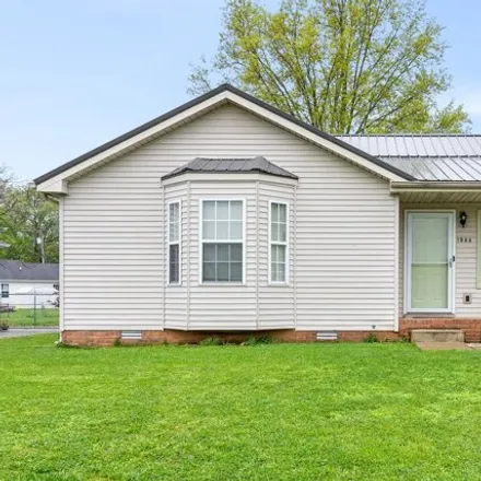 Buy this 3 bed house on 1958 Timberline Circle in Oak Grove, Christian County