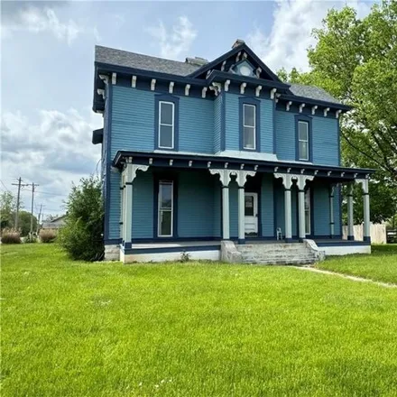 Buy this 5 bed house on 215 South Avenue in Franklin, OH 45005