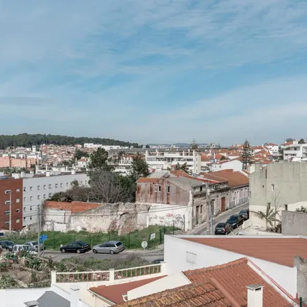 Image 3 - Rua do Garcia (à Cascalheira), 1070-221 Lisbon, Portugal - Apartment for rent