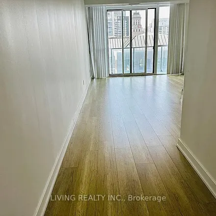 Image 4 - Subway, Nelson Street, Old Toronto, ON M5H 1W7, Canada - Apartment for rent