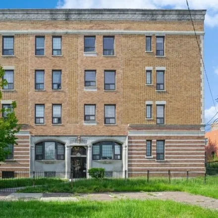 Buy this 3 bed condo on 5007-5013 South Doctor Martin Luther King Junior Drive in Chicago, IL 60653