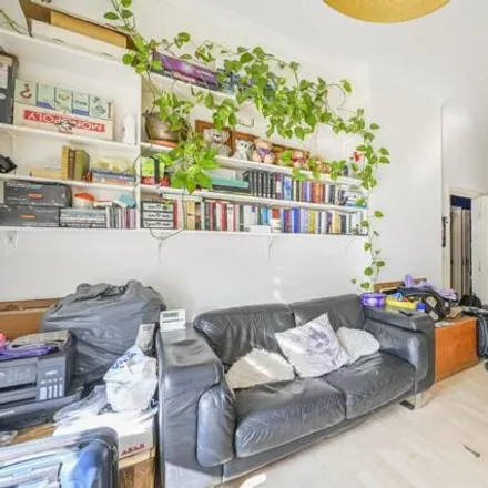 Image 3 - 63 Barking Road, London, E16 4HB, United Kingdom - Apartment for sale