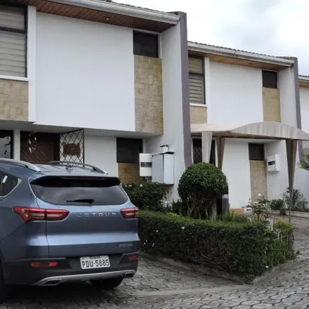 Buy this 3 bed house on Avenida General Eloy Alfaro in 170150, Quito