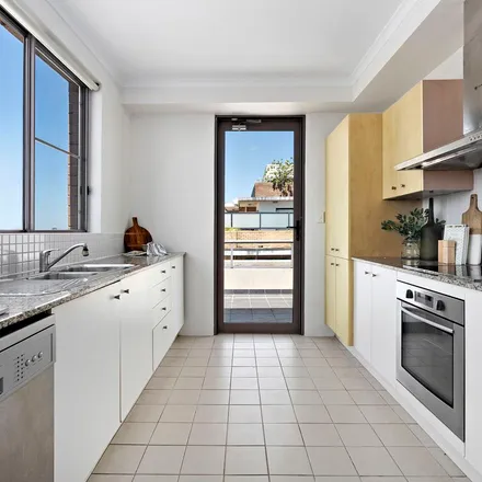 Image 3 - Zenith, Cross Lane, Kogarah NSW 2217, Australia - Townhouse for rent