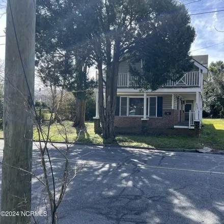 Buy this 4 bed house on 270 East Church Street in Edenton, NC 27932