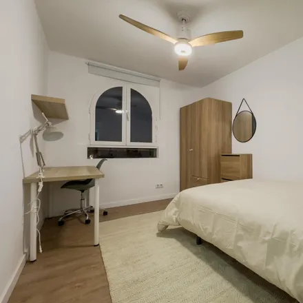 Rent this 3 bed room on Carrer de Concepción Arenal in 48, 08027 Barcelona