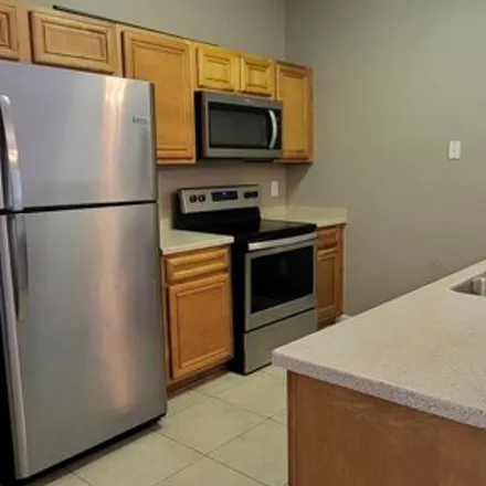Image 4 - 8227 Key Lime Drive, Jacksonville, FL 32256, USA - Condo for rent