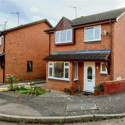 Buy this 4 bed house on Kenmore Drive in Desborough, NN14 2UN