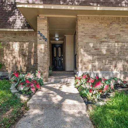 Image 2 - 4003 Rosser Square, Dallas, TX 75244, USA - Townhouse for sale