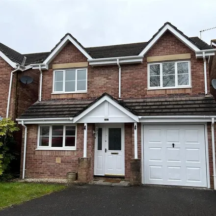 Rent this 4 bed house on Llys Pentre in Broadlands, CF31 5DY