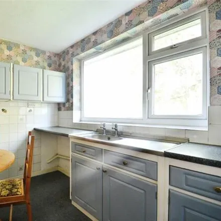 Image 5 - Warren Close, Bramhall, SK7 3LH, United Kingdom - Apartment for sale