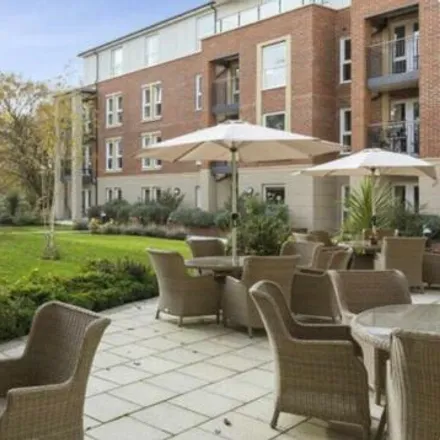 Image 4 - Augustus House, Station Parade, Virginia Water, GU25 4AB, United Kingdom - Apartment for sale