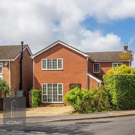 Buy this 5 bed house on Shakespeare Way in Thorpe Marriott, NR8 6SH