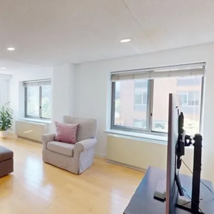 Rent this 2 bed condo on 300 W 135th St Apt 3g in New York, 10030