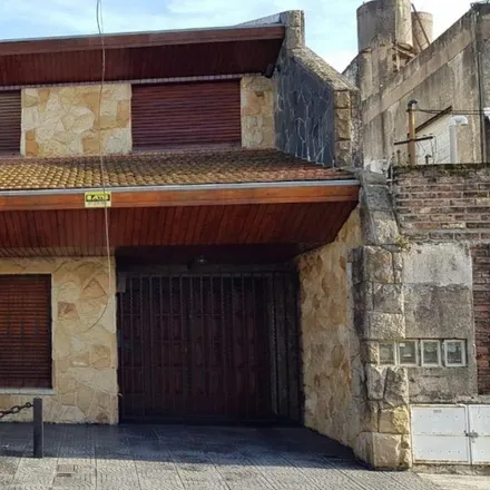Buy this studio house on Hospital Simplemente Evita in José Equiza, Partido de La Matanza