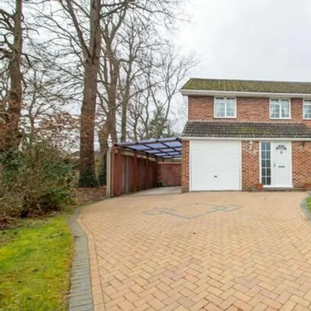 Buy this 4 bed house on Hampton Close in Waterlooville, PO7 8JJ