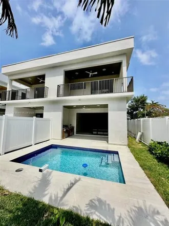 Buy this 3 bed townhouse on 1209 Northeast 11th Avenue in Fort Lauderdale, FL 33304
