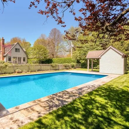 Buy this 4 bed house on 68 Meeting House Lane in Amagansett, East Hampton