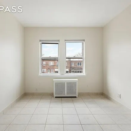 Image 7 - 30-64 86th Street, New York, NY 11369, USA - Apartment for rent