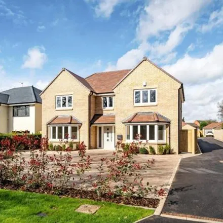 Buy this 5 bed house on Shell in 45 Park View, Northampton